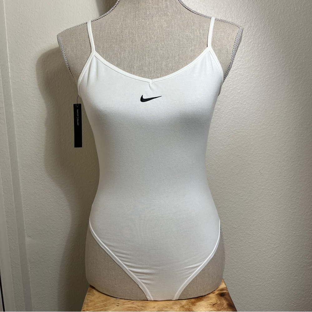 NWT Nike Women’s White Bodysuit, size XS